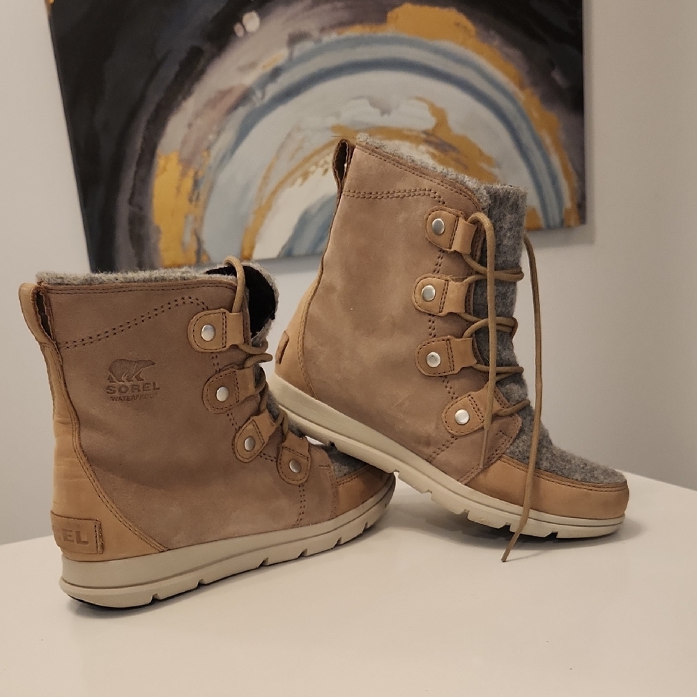 Sorel Women's Brown and Gray Winter Boots